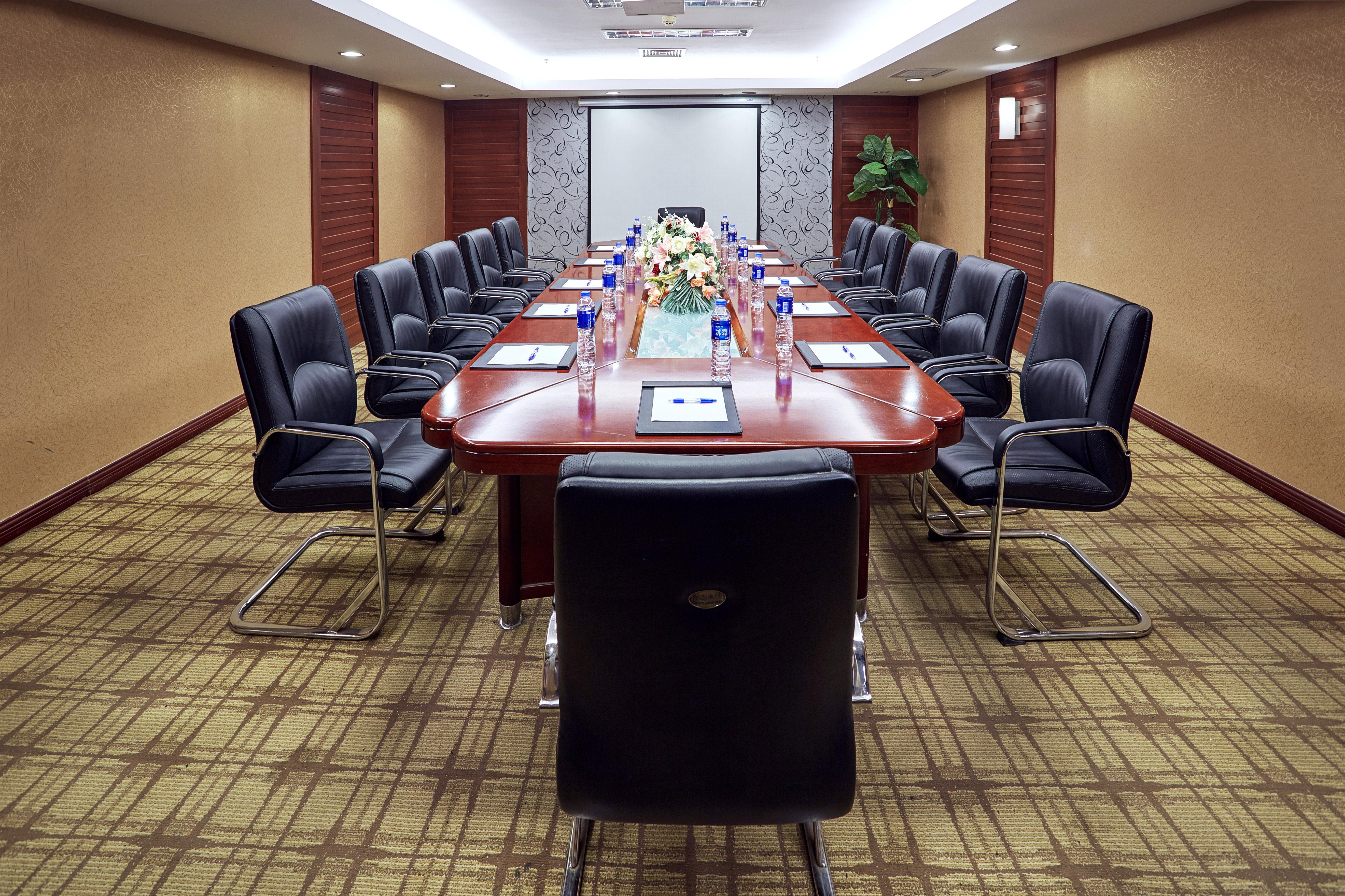 Holiday Inn Express Nanjing Xuanwu Lake By Ihg Exterior photo