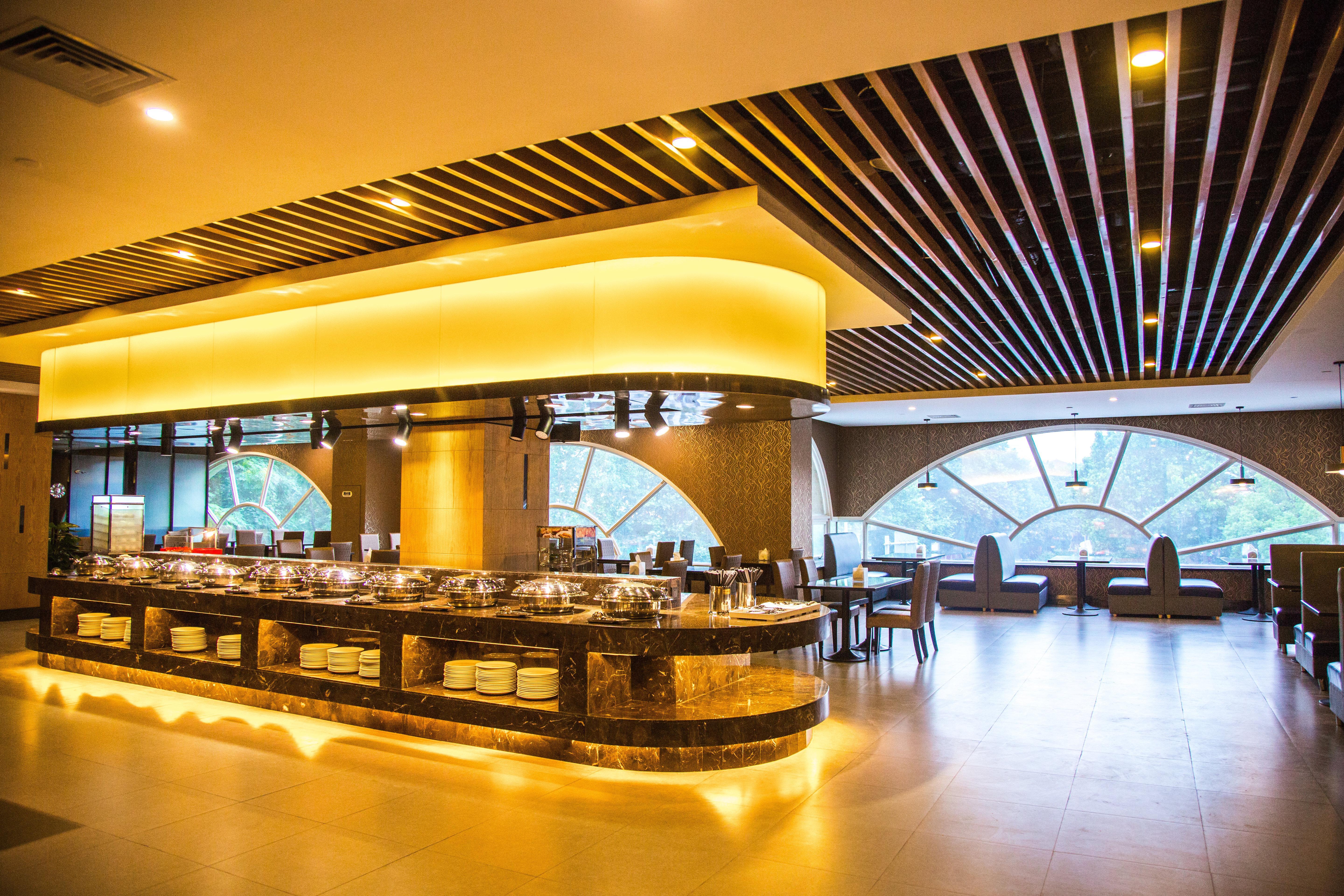 Holiday Inn Express Nanjing Xuanwu Lake By Ihg Exterior photo