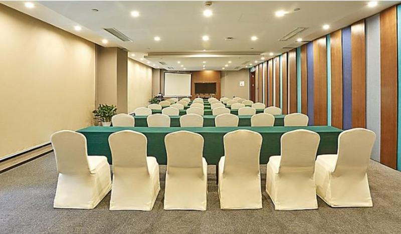 Holiday Inn Express Nanjing Xuanwu Lake By Ihg Exterior photo